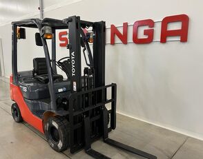 TOYOTA 10061- 02-8FD15 diesel gaffeltruck