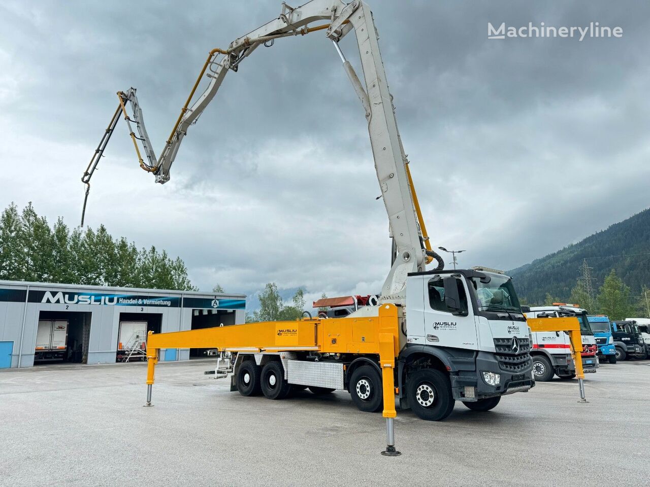 Cifa K45H-RZ Carbotech 2200h  på chassis Mercedes-Benz Arocs 3243  betonpumpe