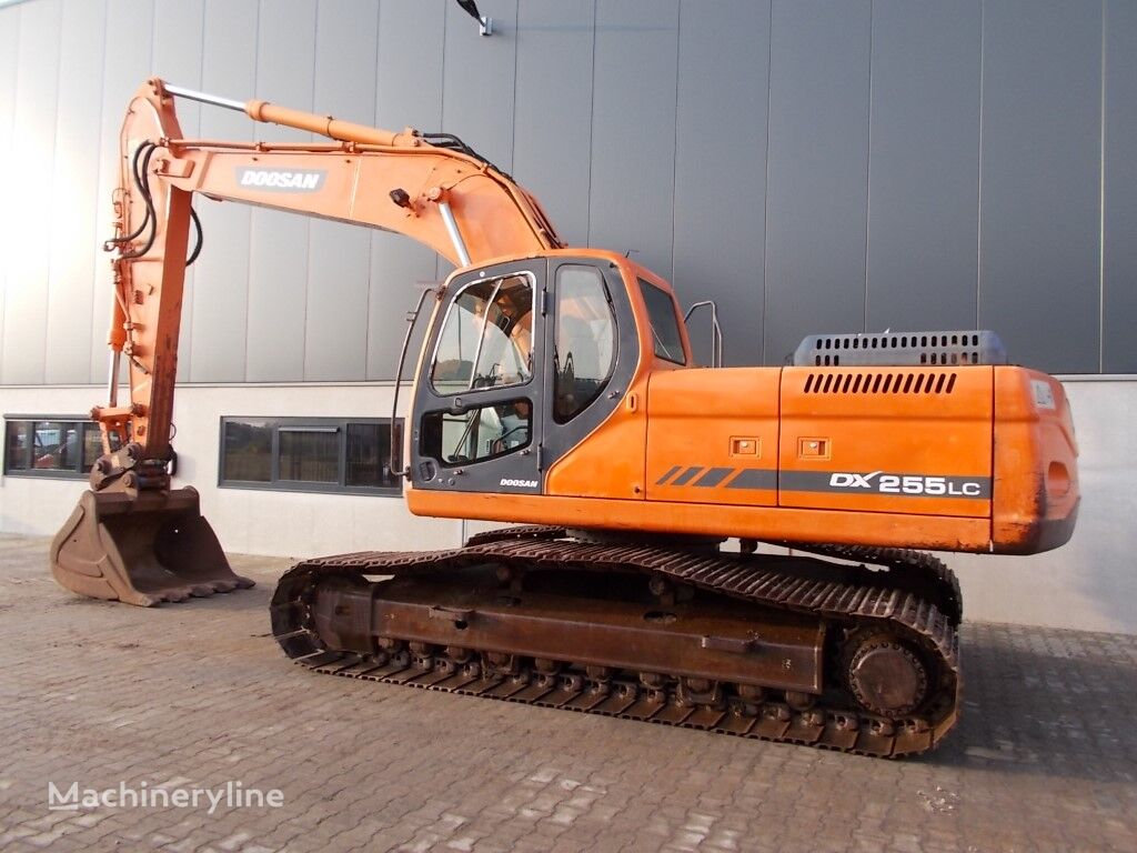 Doosan DX255 bæltegraver