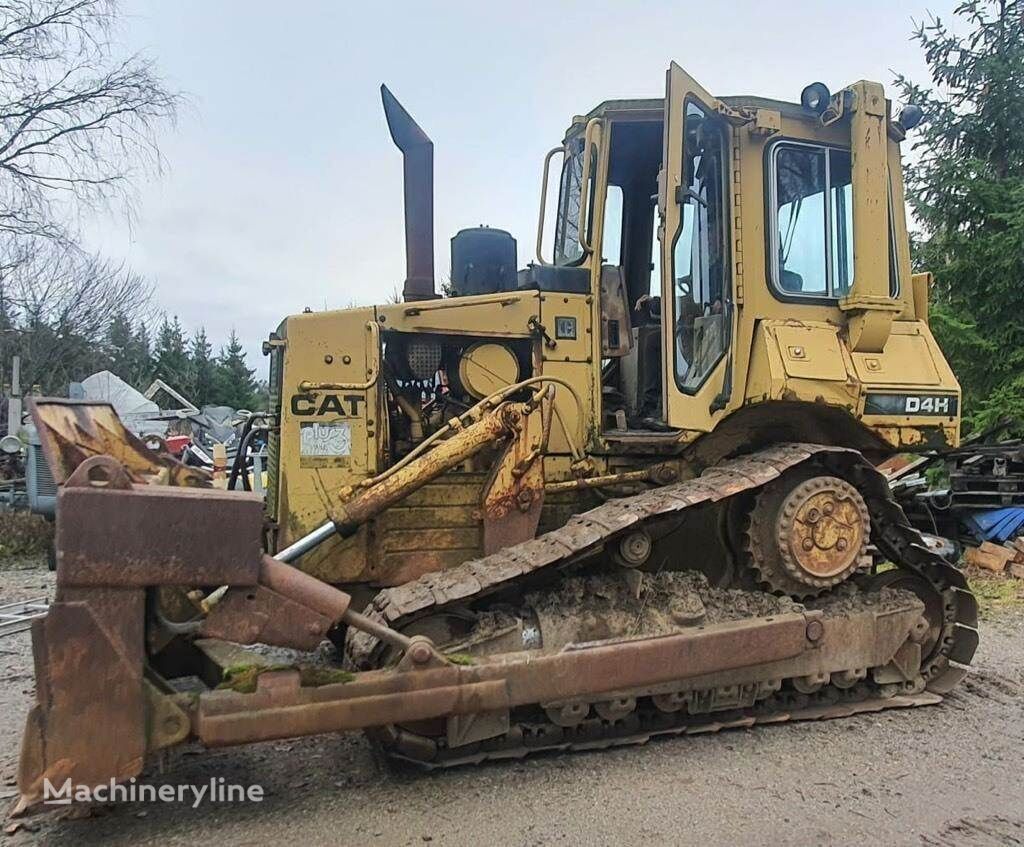 Caterpillar D 4 H bulldozer